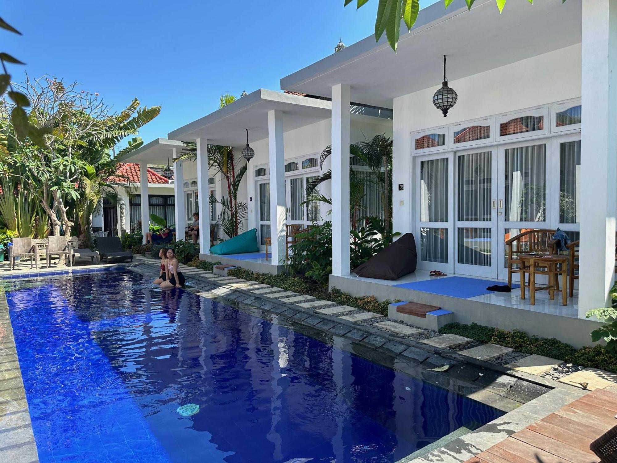 Bali Stuti Jimbaran Inn Exterior photo