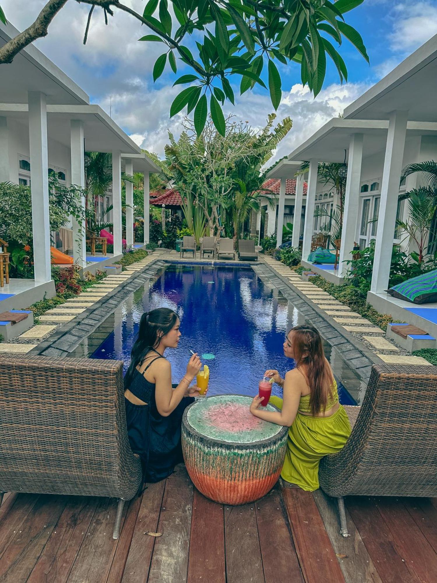 Bali Stuti Jimbaran Inn Exterior photo